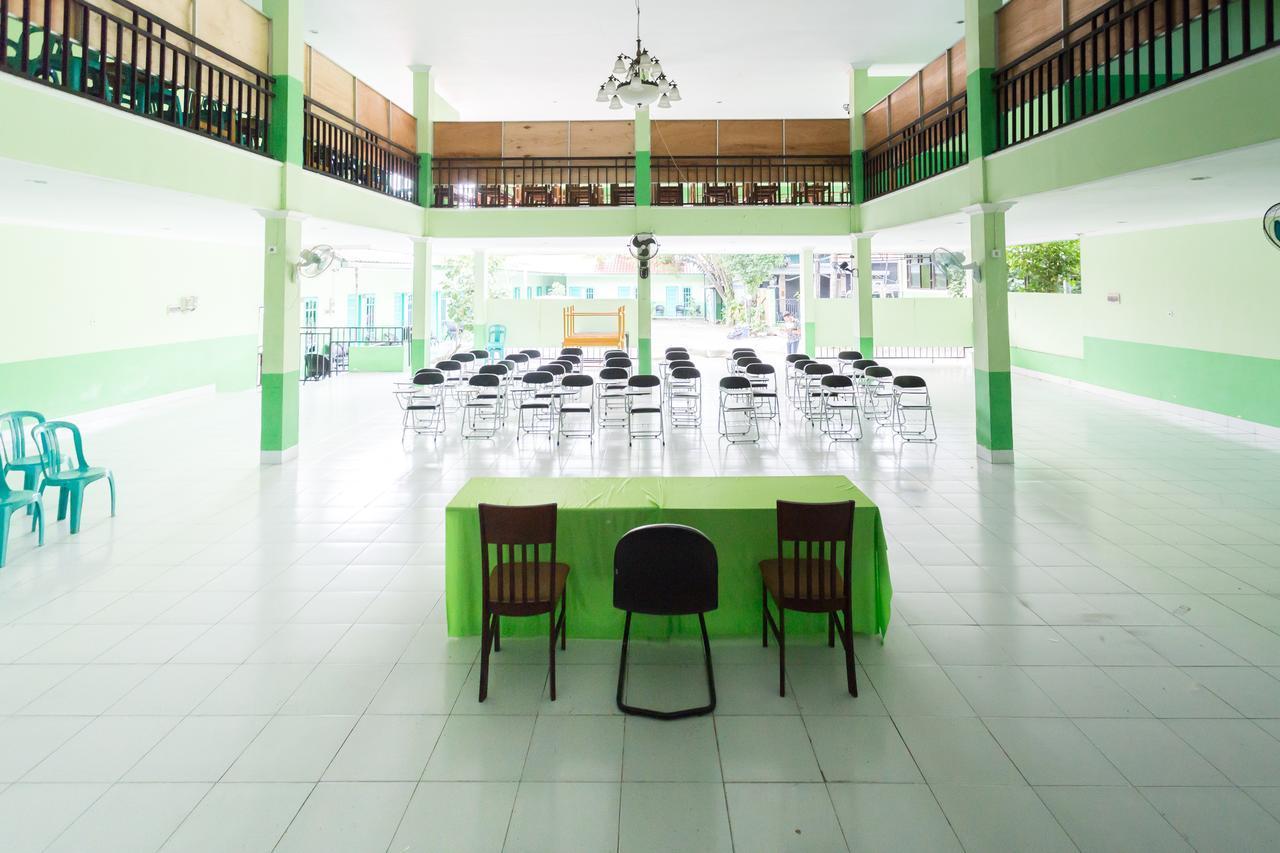 Super Oyo 754 Nur Aziziah Guest House Syariah Balikpapan  Exteriör bild